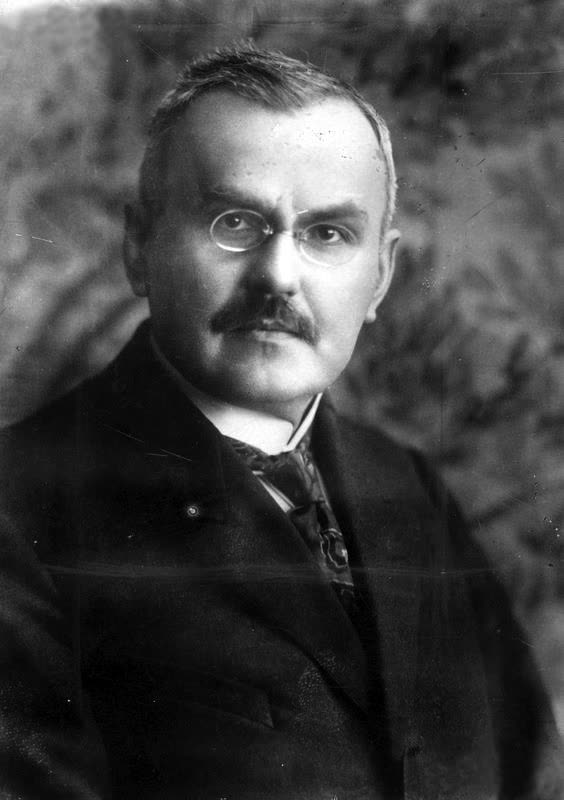 Władysław Grabski, premier i minister skarbu, fotografia portretowa z 1925 roku